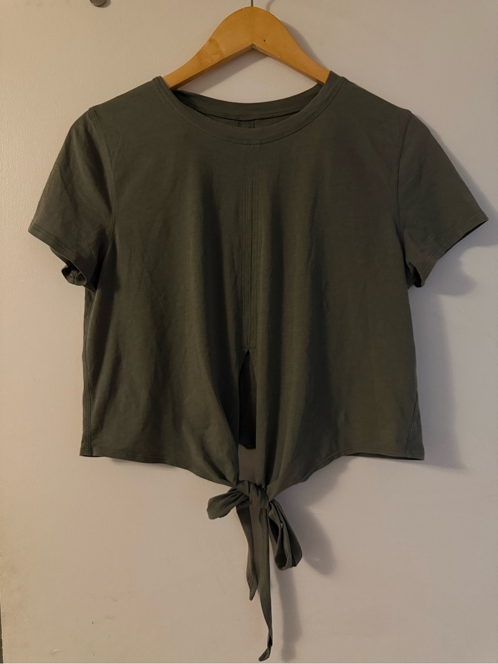 Lululemon Olive Tie-Front Top — Size 6